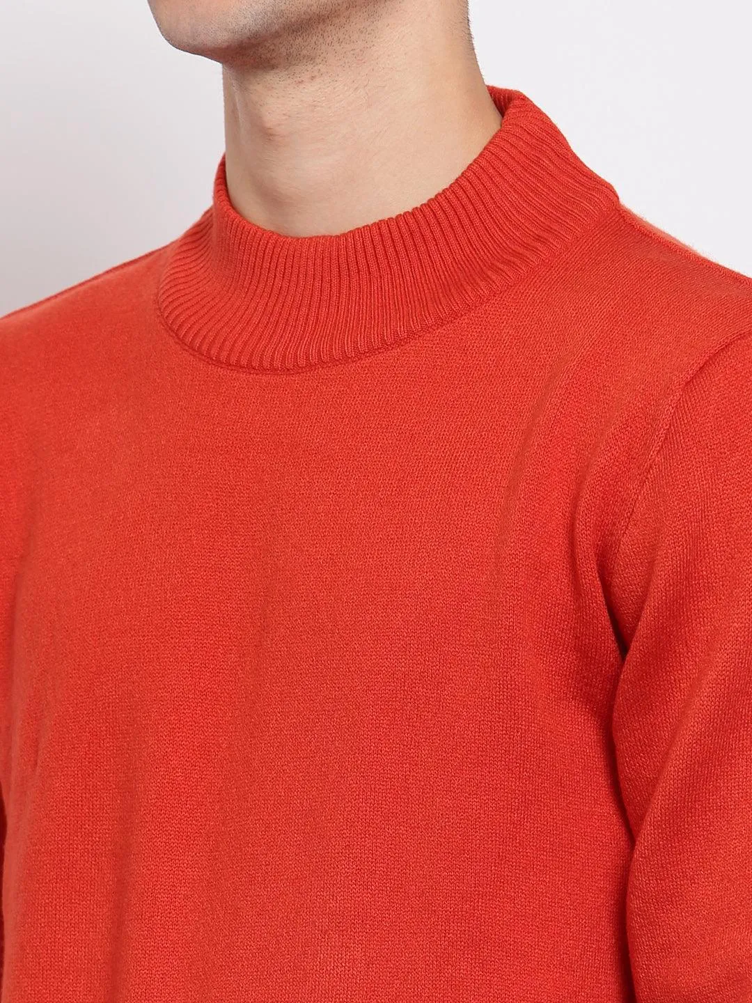 Men Solid Pullover